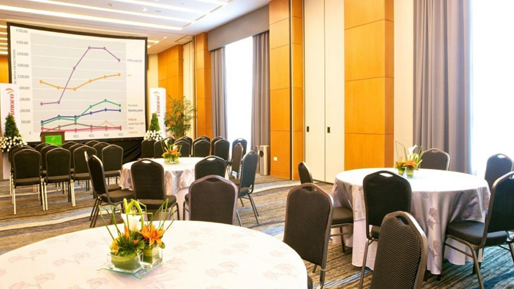 Holiday Inn Guayaquil Airport By Ihg Exterior foto Meeting room